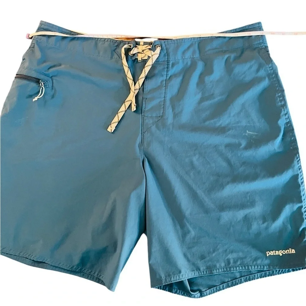 PATAGONIA MENS BLUE SWIM TRUNKS SIZE 38